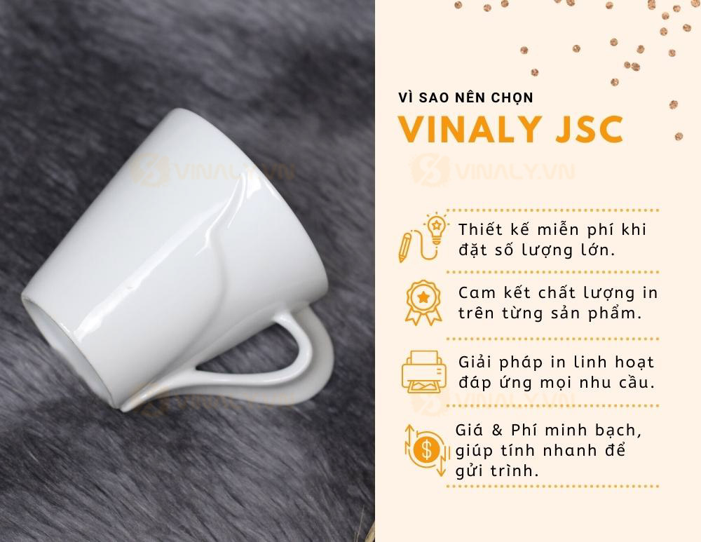 Sản phẩm ly sứ trắng cao cấp quai xoắn với thiết kế độc đáo, có thể in logo, rất thích hợp để làm bộ quà tặng doanh nghiệp. Giảm giá khi in từ 100c. Đặt ngay! LY SỨ TRẮNG CAO CẤP QUAI XOẮN 200ML - GIÁ TỪ 23K