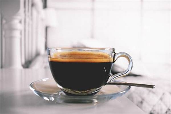 Ly espresso cần có độ dày dặn giúp giữ trọn vị nóng và vị cà phê