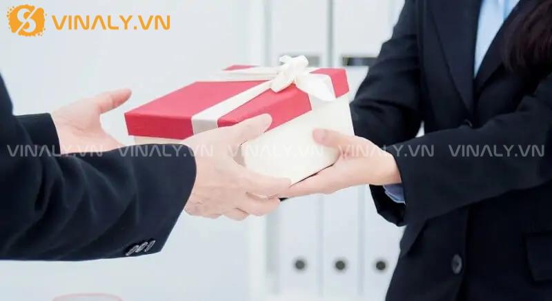 Quà tặng đồng nghiệp