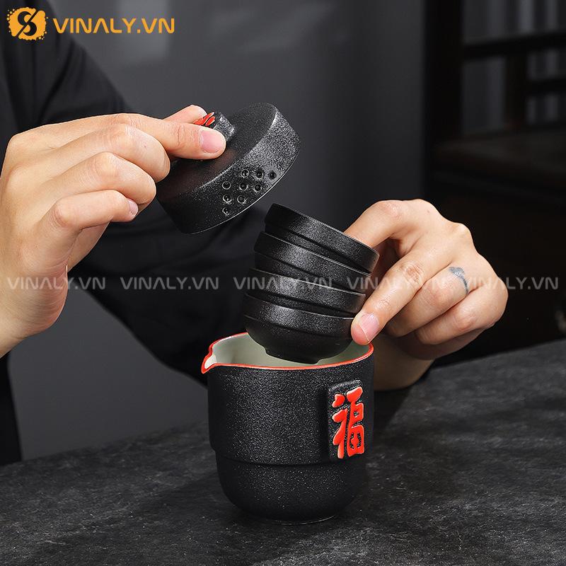 PHÚC TÂM - BỘ ẤM CHÉN DU LỊCH TÔNG ĐEN SANG TRỌNG 13 Bộ ấm chén du lịch tiện lợi