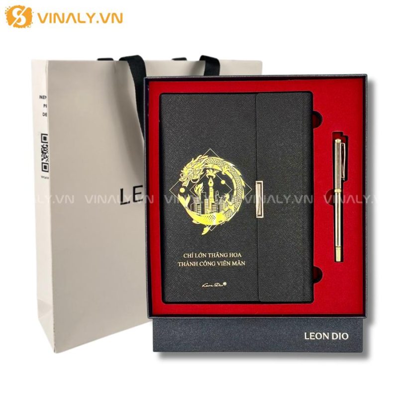 BÚT & SỔ CÁ CHÉP HÓA RỒNG - BỘ QUÀ TẶNG DOANH NGHIỆP CAO CẤP 9 BÚT & SỔ CÁ CHÉP HÓA RỒNG - BỘ QUÀ TẶNG DOANH NGHIỆP ĐẸP