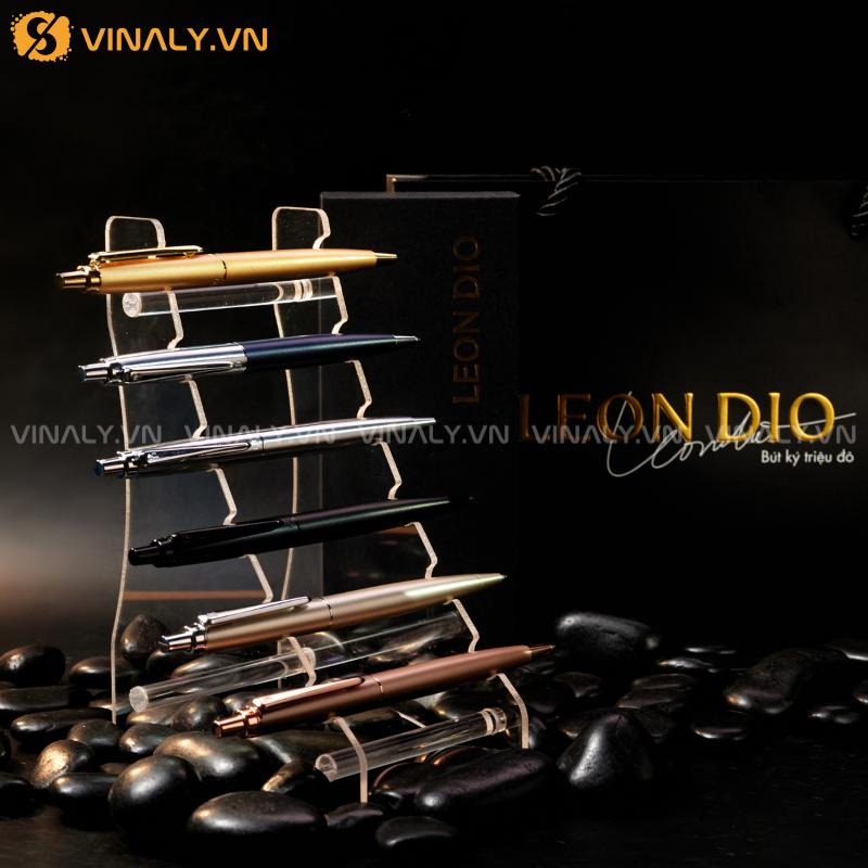 LEON DIO FELIRITTER - BÚT KÝ LUẬT SƯ THANH LỊCH 12 LEON DIO FELIRITTER - BÚT KÝ LUẬT SƯ SANG TRỌNG