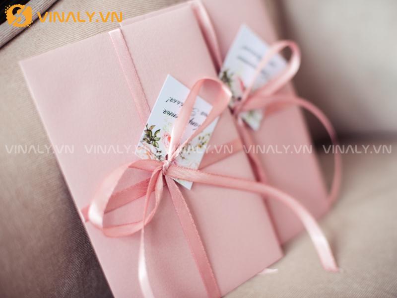 6 Món Quà Cưới Tặng Bạn Thân Nữ Giá Trị, Tinh Tế, Ý Nghĩa 6 Quà lưu niệm cho đám cưới