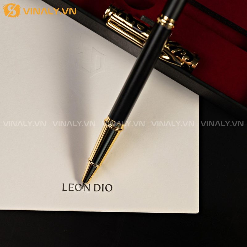 THE CLASSIC ROYALIAN - QUÀ TẶNG BÚT KÝ Ý NGHĨA CHO LÃNH ĐẠO 14 THE CLASSIC ROYALIAN - QUÀ TẶNG BÚT KÝ ĐẸP