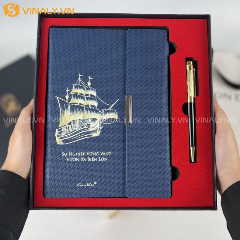 VƯƠN XA BIỂN LỚN - SET SỔ TAY VÀ BÚT KÝ QUÀ TẶNG SANG TRỌNG 12 VƯƠN XA BIỂN LỚN - SET SỔ TAY VÀ BÚT ĐẸP