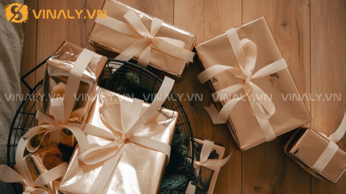 Quà tặng nhân viên – Tạo động lực và gắn kết đội ngũ 1 Quà tặng nhân viên đóng vai trò như thế nào?