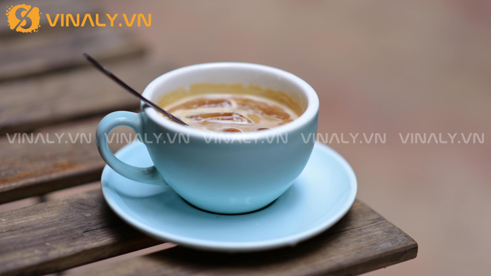 Quà tặng nhân viên nữ 20/10 – 5 ý tưởng cho doanh nghiệp 4 Ly/cốc sứ in logo sang trọng