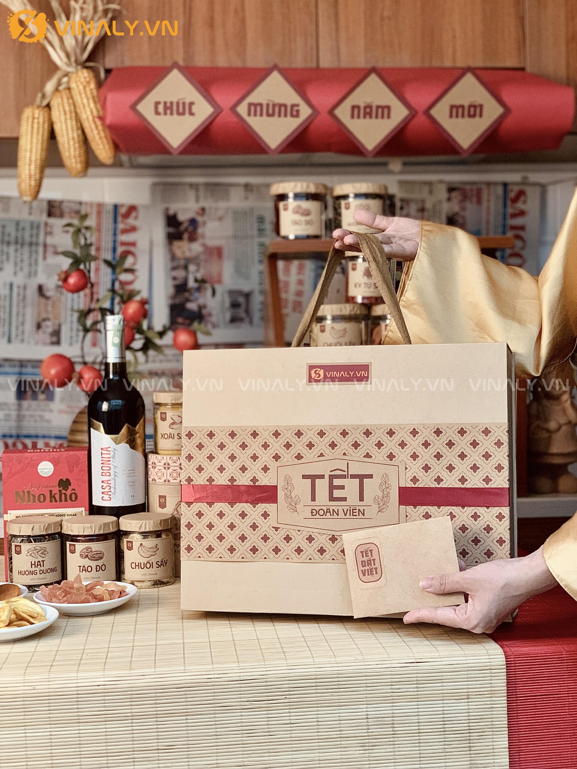 SQT-DV-03-01 | SET ĐOÀN VIÊN 3 - QUÀ TẾT CÔNG TY SANG TRỌNG 18 SQT-DV-03-01 SET ĐOÀN VIÊN 3 - QUÀ TẾT CÔNG TY SANG TRỌNG