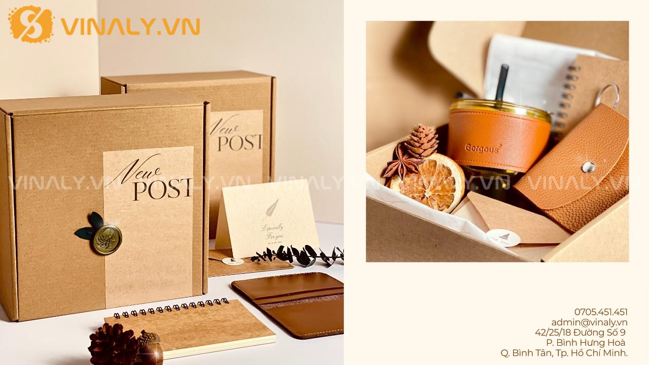 các mẫu hộp quà doanh nghiệp đặt số lượng lớn làm quà tặng 8/3 cho công nhân