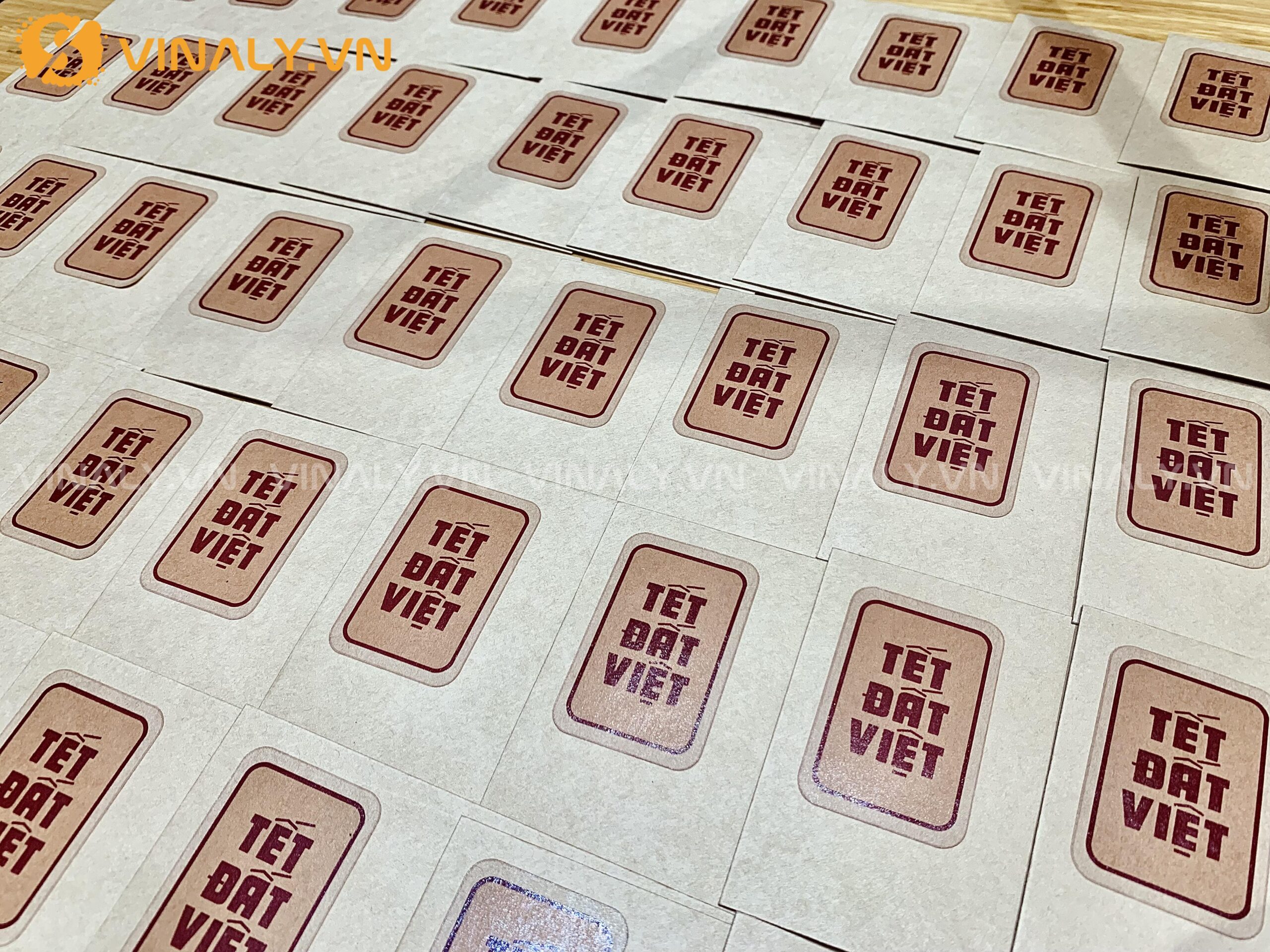 quà tặng doanh nghiệp 8/3 in logo giúp tăng nhận diện thương hiệu