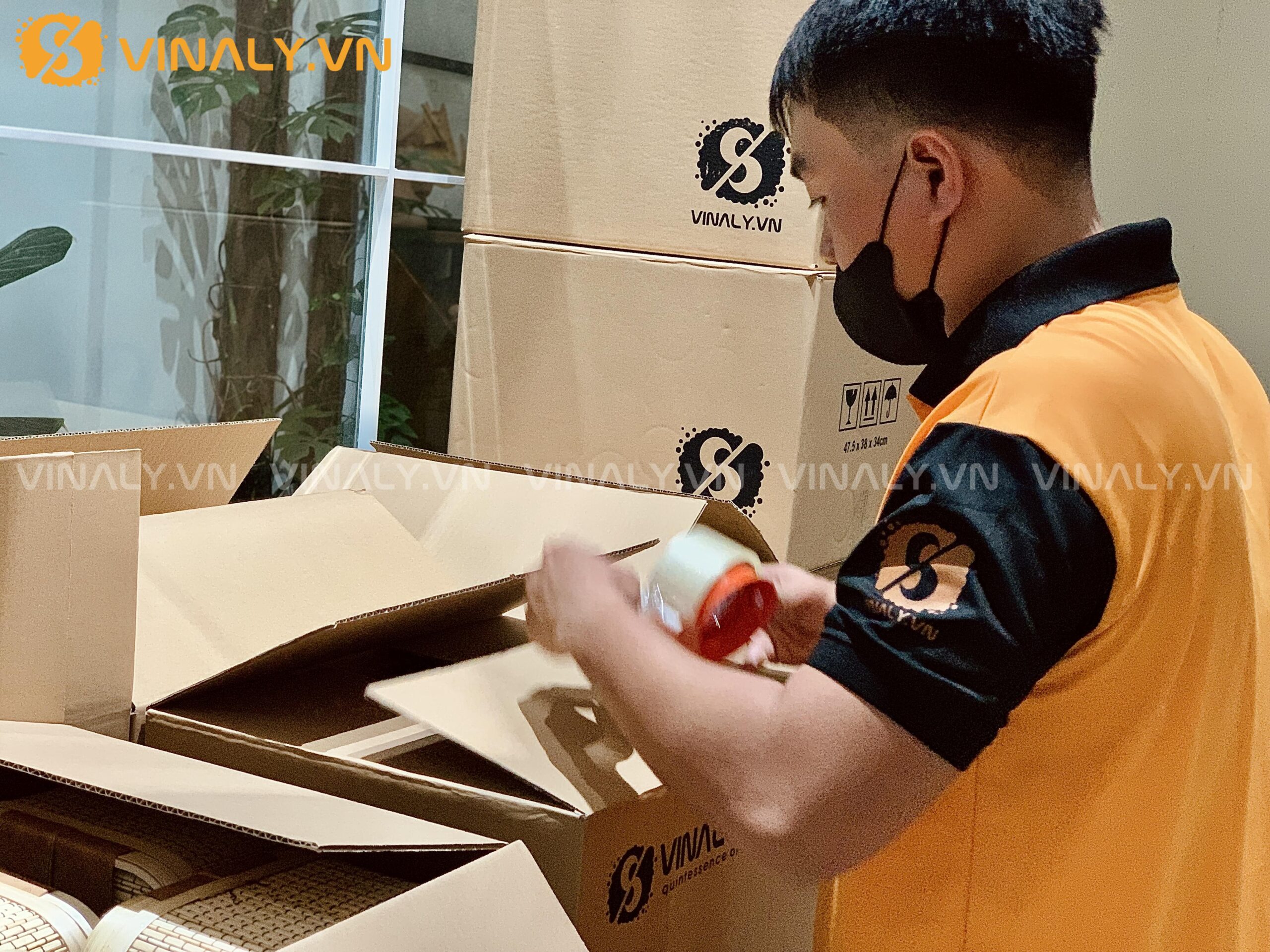 tem nhãn hộp quà tặng doanh nghiệp 8/3 in logo thương hiệu