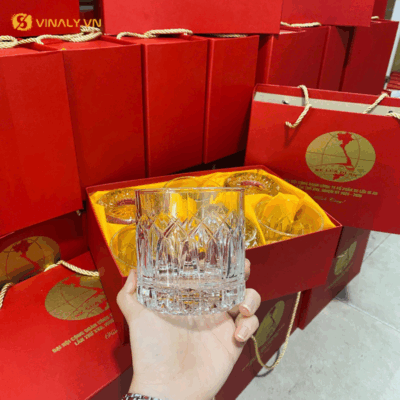 Bộ ly thuỷ tinh sang trọng, phù hợp làm quà
