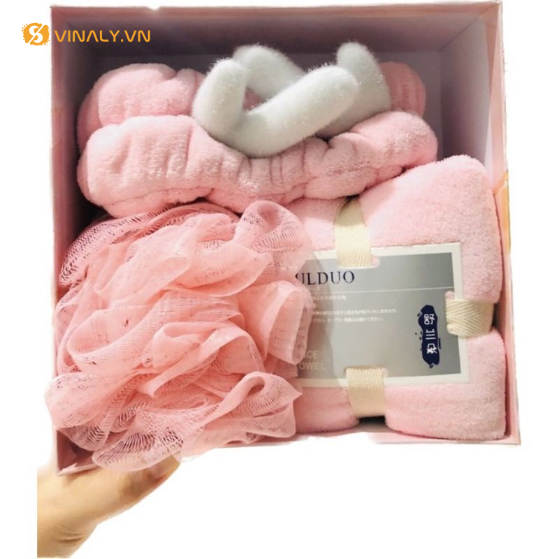 Chị em nào cũng yêu thích set quà tặng này