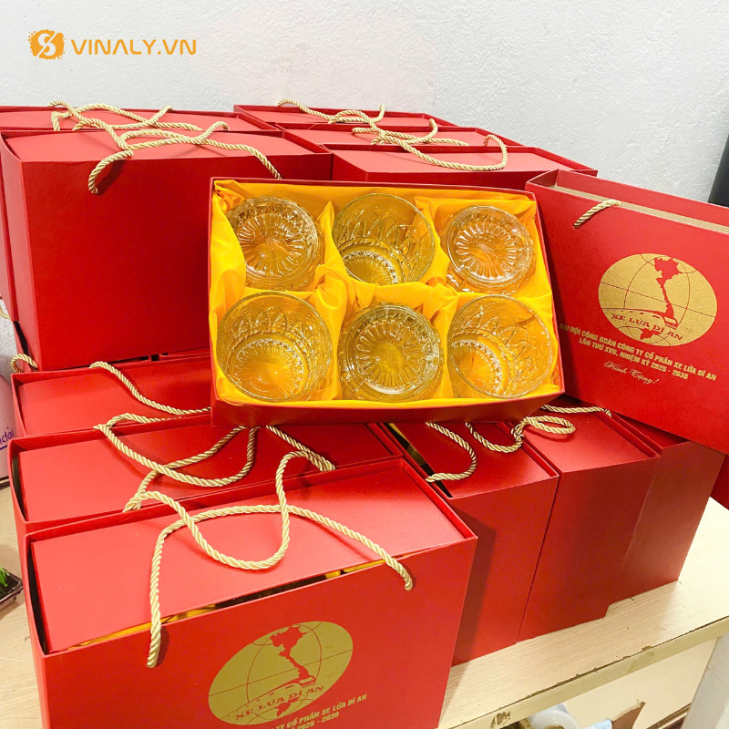 Mỗi nhóm quà sẽ phù hợp với mỗi cấp đại hội khác nhau