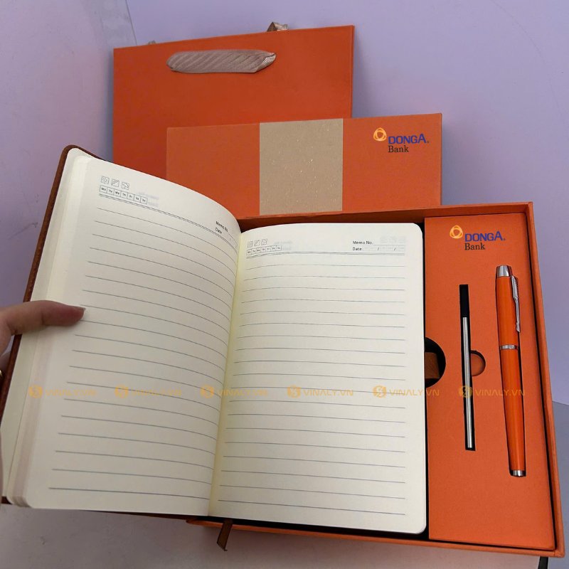 Chất lượng giấy cũng là điều quan trọng cần kiểm tra khi mua sổ bìa da 