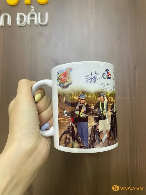 LY SỨ TRẮNG THƯỜNG – in logo