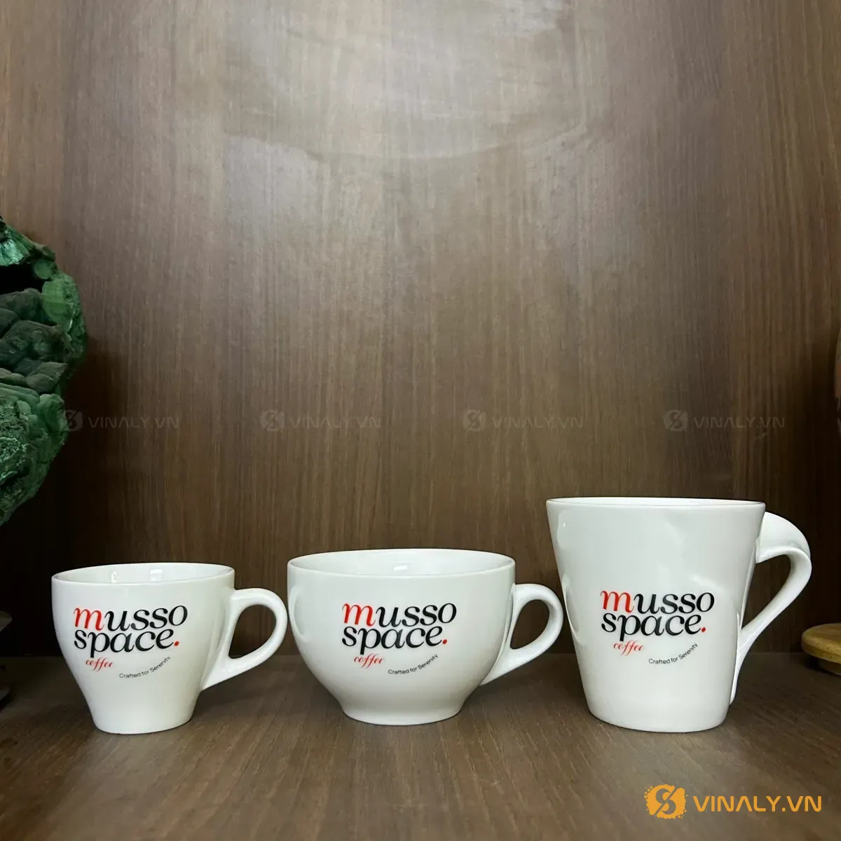 Ba mẫu ly sứ in logo quán cà phê để khách duyệt mẫu thật trước khi sản xuất hàng loạt