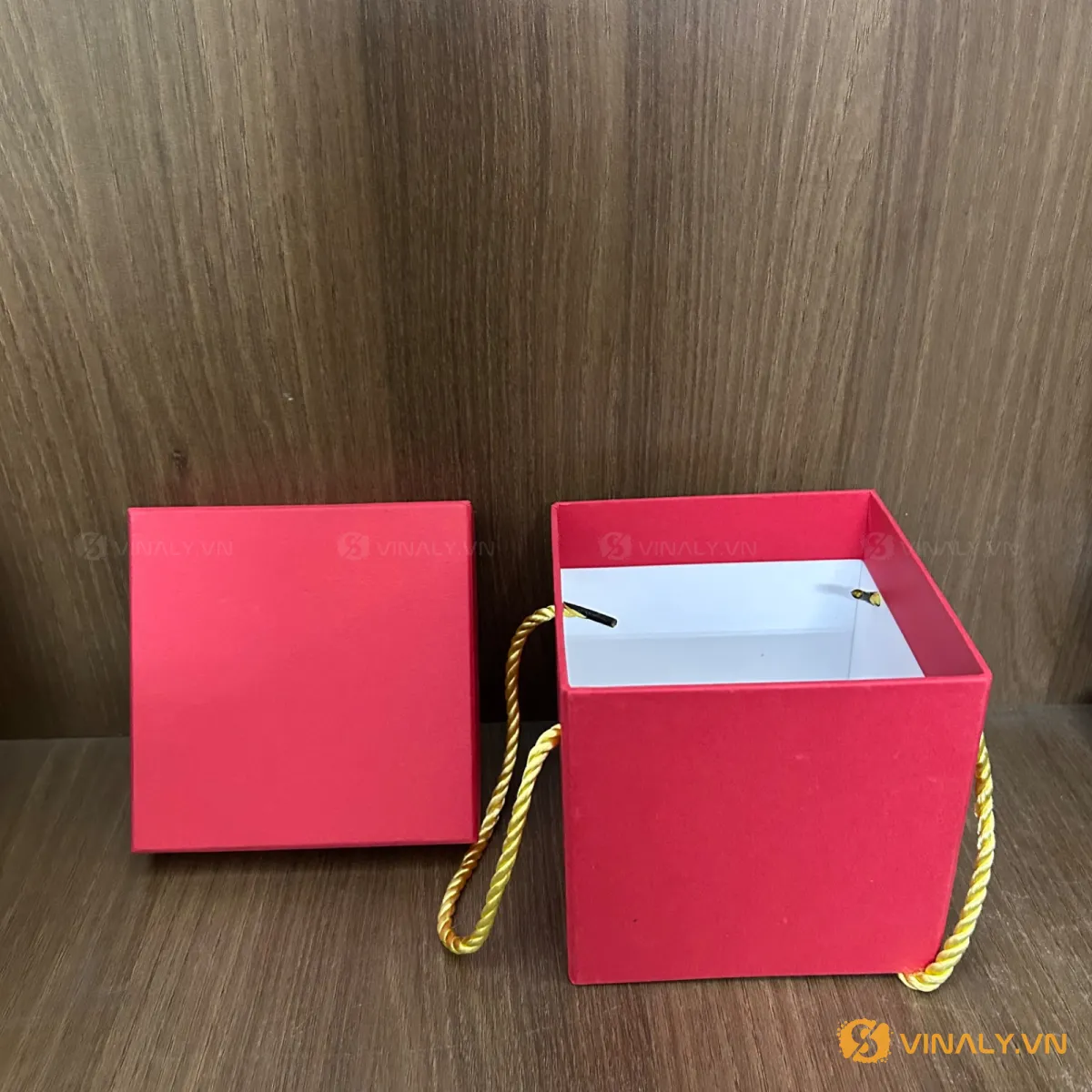 Quà Tặng Tất Niên Cho Nhân Viên Khác Gì Quà Tết? 6 Hộp quà Tết doanh nghiệp đóng gói biếu tặng chỉn chu