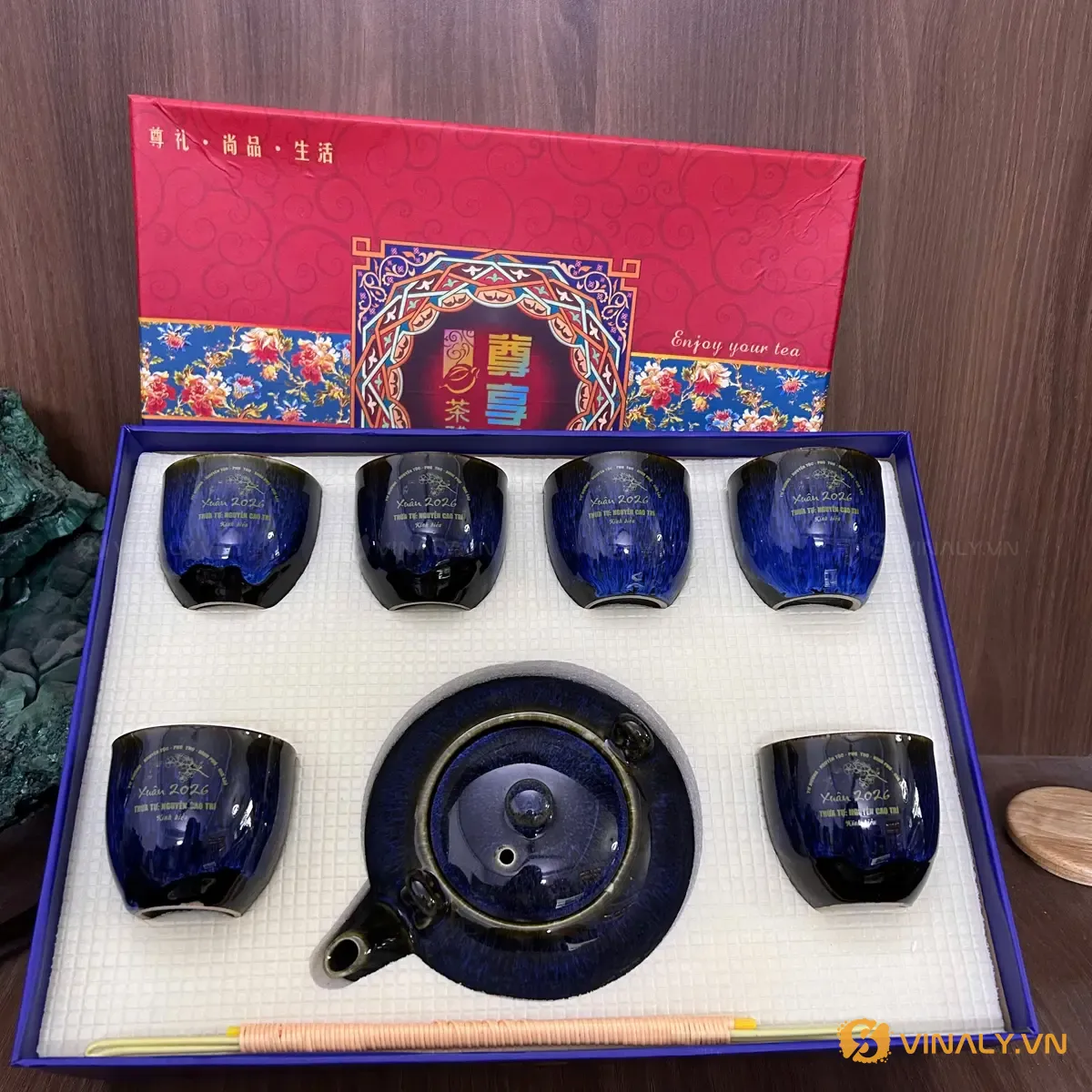Quà Tặng Khai Trương Cho Đối Tác: 12 Gợi Ý Nên & Tránh 8 Set ấm trà men xanh cao cấp đóng hộp quà - gợi ý quà khai trương cho đối tác chiến lược