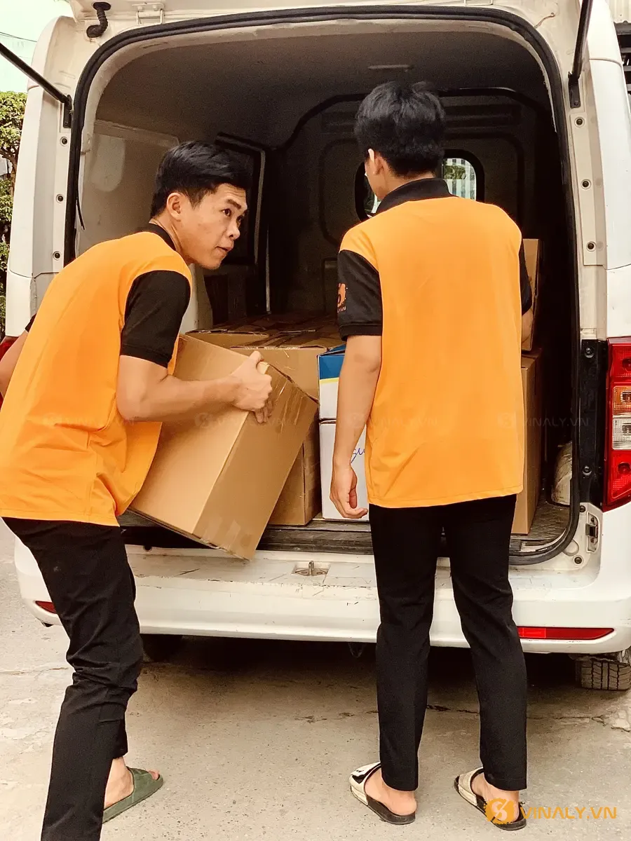 Vận chuyển quà Tết số lượng lớn giao nhiều điểm